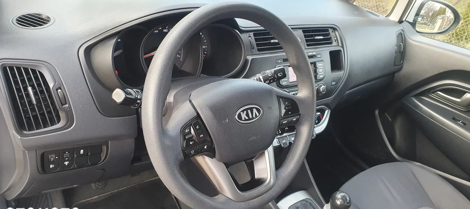 Kia Rio cena 27800 przebieg: 131000, rok produkcji 2012 z Krosno małe 326